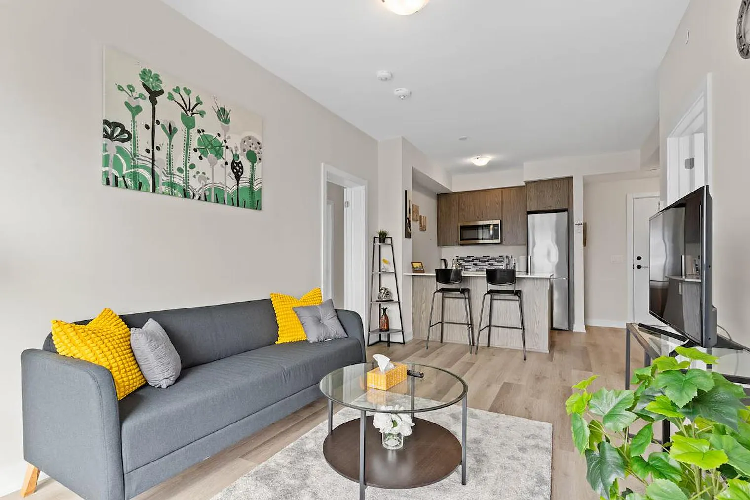2 bed, 2.0 bath, $4,222 — Photo 3