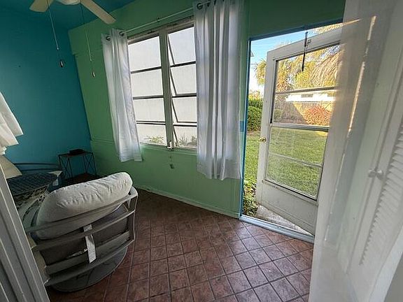 4th image of 3402 Cynthia Lane #112