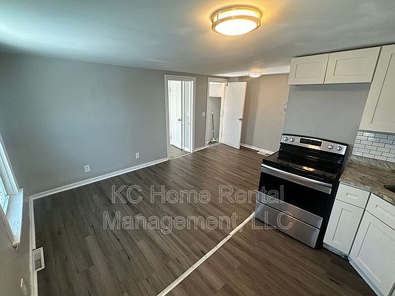 5th image of 11300 E 29th St S APT 4