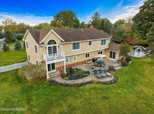15 Oakes Rd, Rumson, NJ 07760