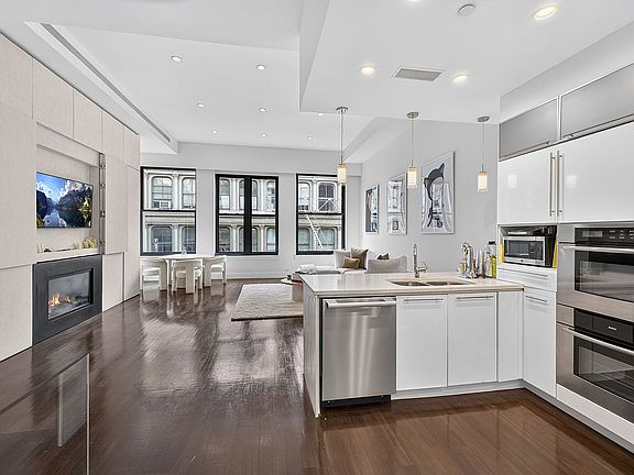 4th image of 109 Mercer St #5M
