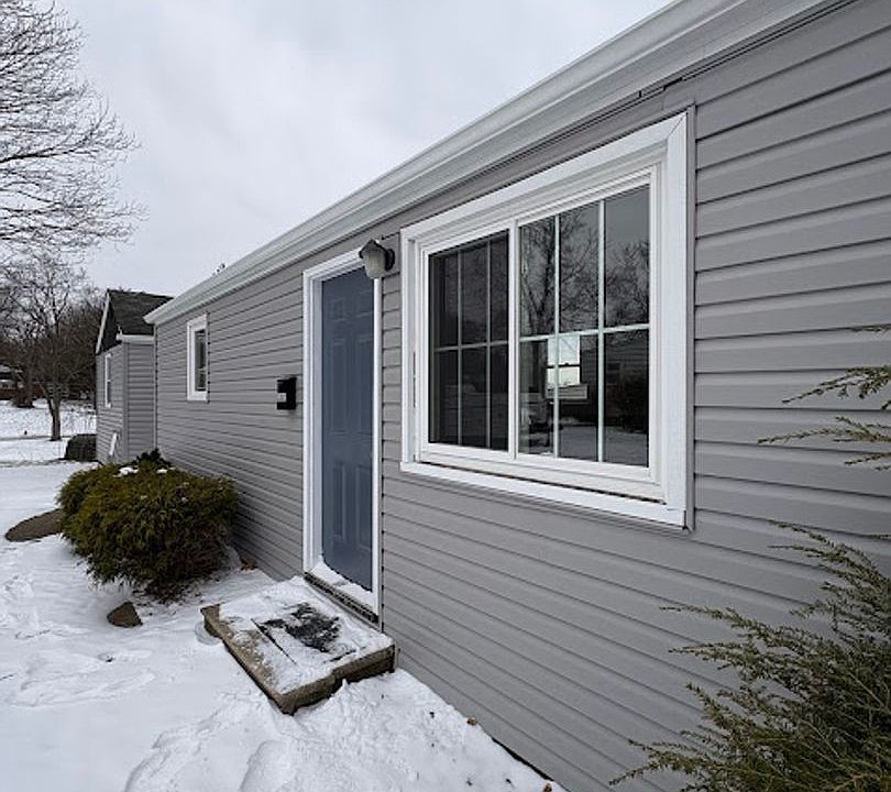 1st image of 2300 39th St NW #2302