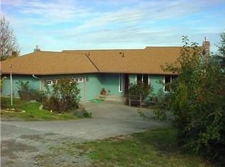 1435 Rainbow Ln, Camano Island, WA 98282