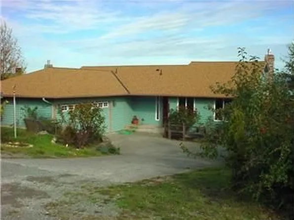 1435 Rainbow Ln, Camano Island, WA 98282
