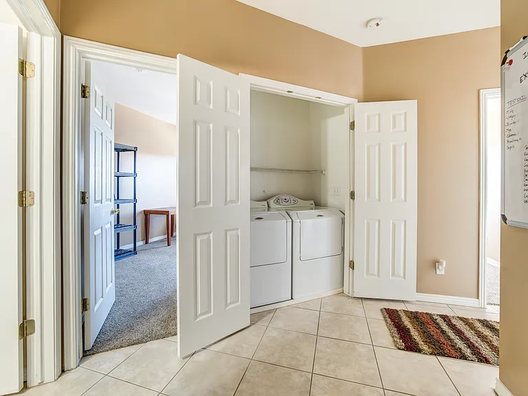 437 N Belmont Pl #360 — Photo 15