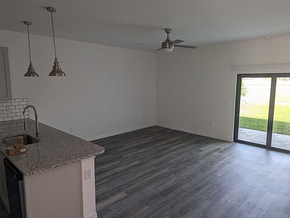 5th image of 2317 NE 15th Ln