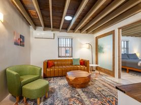 715 S Saint Francis Dr, Santa Fe, NM