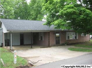 311 W Elm St, Athens, AL 35611