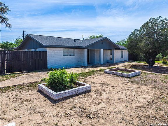 3rd image of 2384 Edna drive