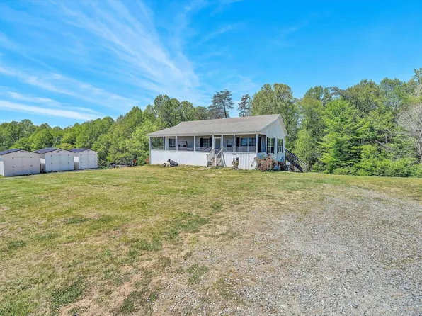 196 Foggy Bottom Trl, Martinsville, VA 24112