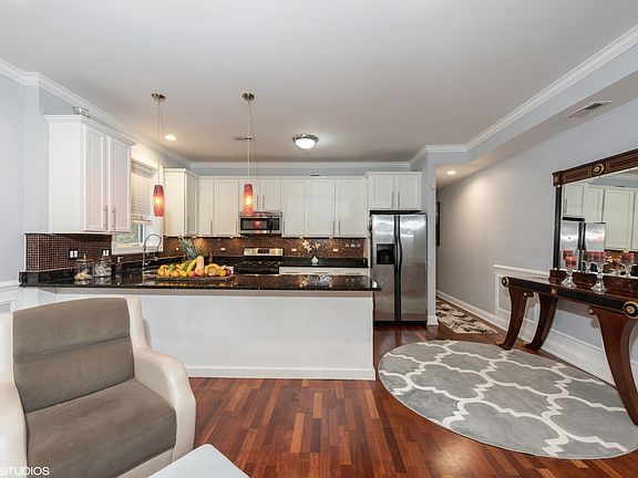 5th image of 6605 W Belmont Ave APT 1