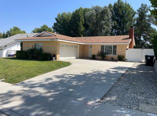 27508 Elder View Dr, Santa Clarita, CA 91354