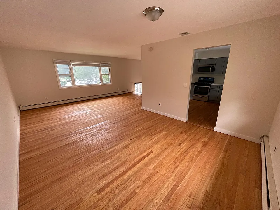 1533 Saint Georges Ave #2