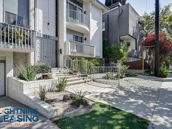 3rd image of 426 S Venice Blvd #9