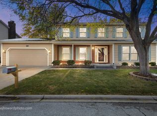 6142 Ivy Dr, Lisle, IL 60532