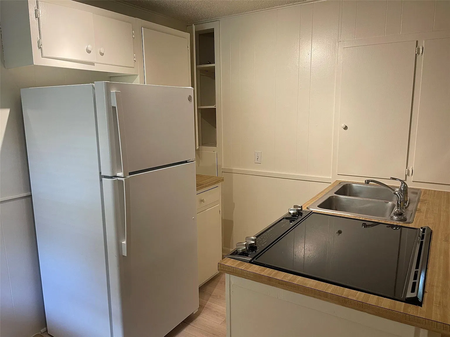 1 bed, 1.0 bath, 420 sqft, $800 — Photo 4
