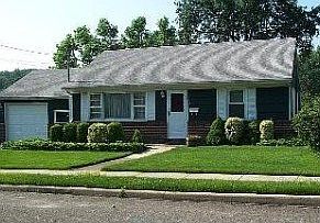 1st image of 3 Emerald Dr
