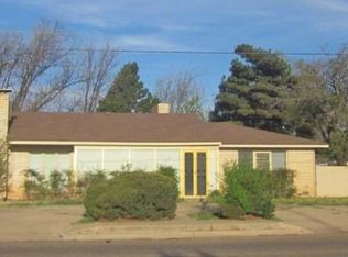 906 S Broadway St, Plainview, TX 79072