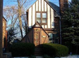 20 Dutchess St, Freeport, NY 11520