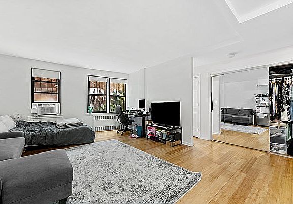 3rd image of 50-54 E 8th St #1R