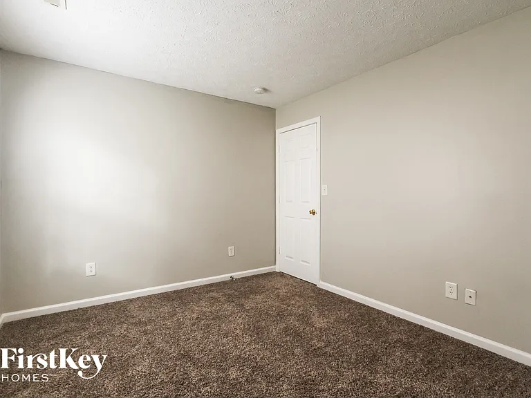 11638 Lone Pine Cir — Photo 13