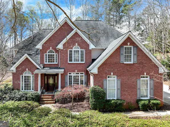 5081 Oak Farm Way, Flowery Branch, GA 30542