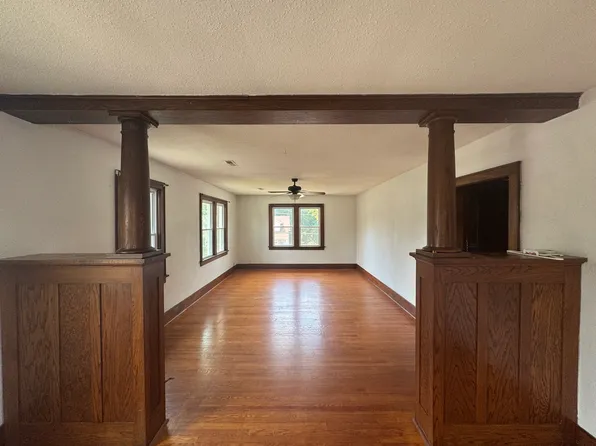 931 Main St #2F, Alton, IL 62002