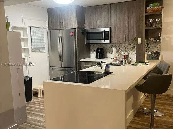 1601 NE 191st St #B206, North Miami Beach, FL 33179