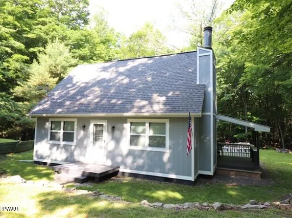 36 Fawn Rd, Hawley, PA 18428