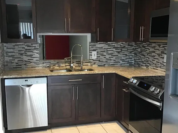 633 Sea Pine Way APT C, Greenacres, FL 33415