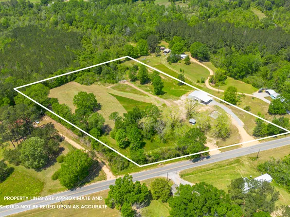 367 Willow Ave, Seminary, MS 39479