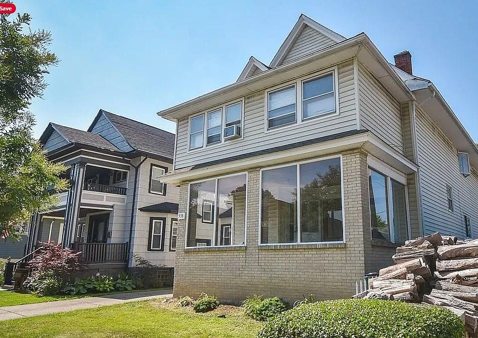 1st image of 558 Crescent Ave #1