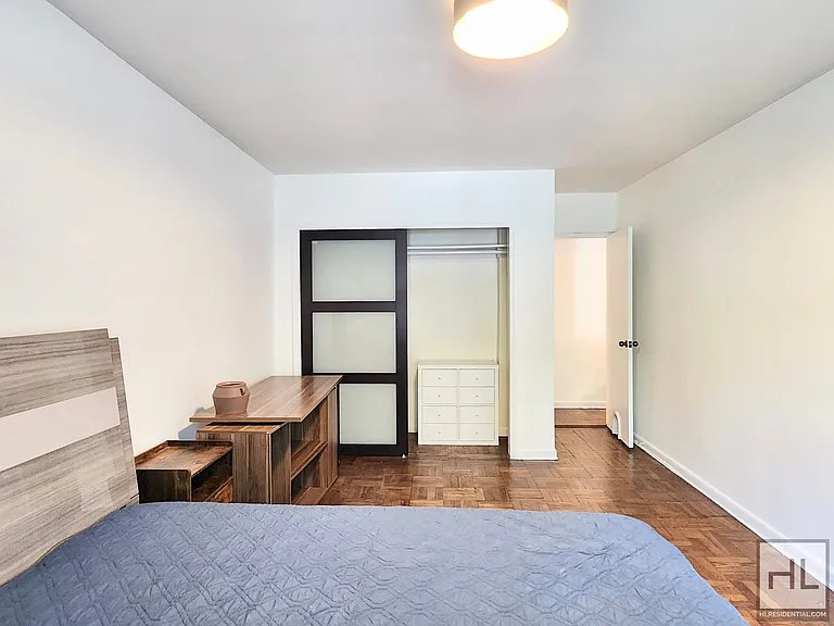 850 Howard Ave #1B — Photo 12