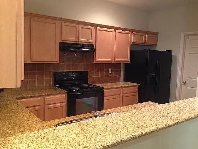209 Wooded Glen Ct — Photo 6