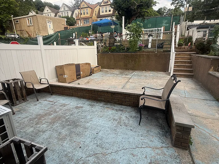 34 Van Buren St #1 — Photo 8