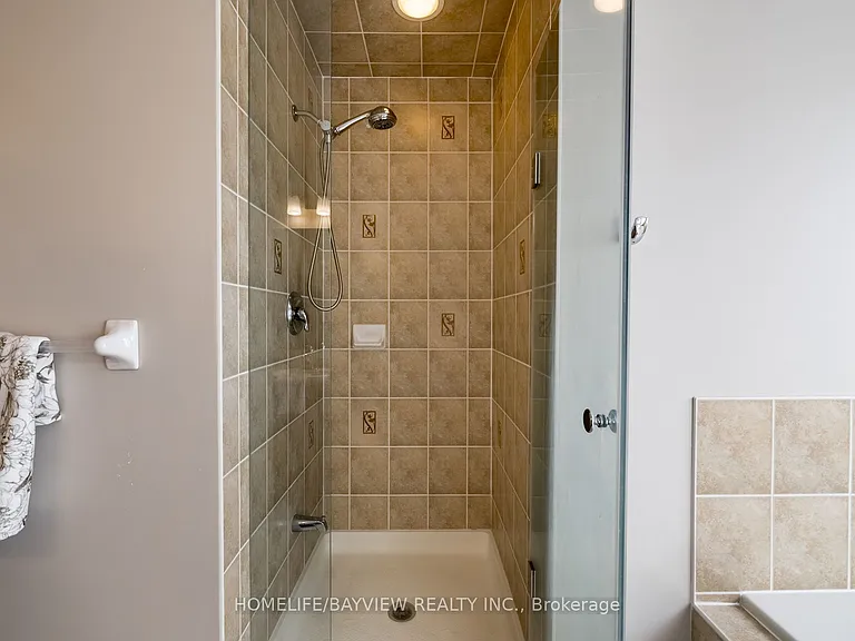 629 Autumnwood Trl — Photo 17