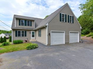 25 Colburn St #A, Northborough, MA 01532