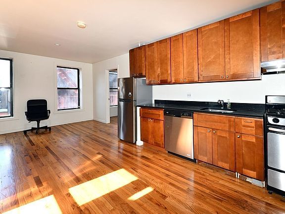 2nd image of 49 Essex St #11B