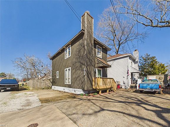 2nd image of 532 9th St