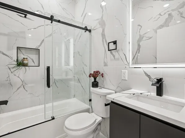 78 Beacon Avenue image 17 of 43