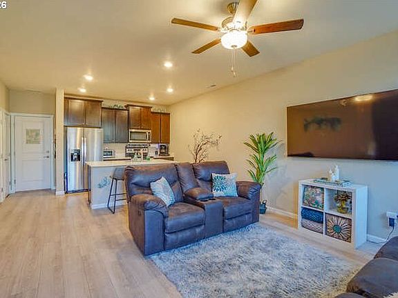 3rd image of 7016 NE 156th Pl