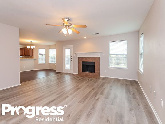 5th image of 339 Creekside Way