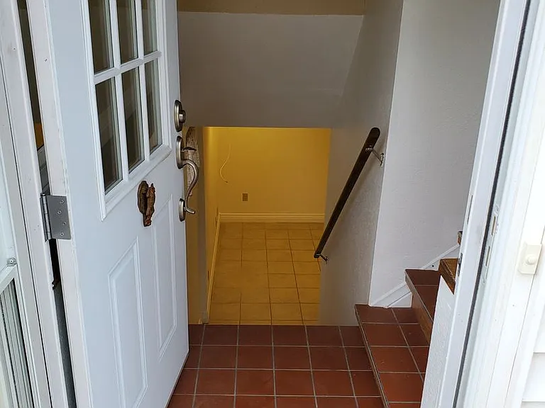 319 Cottonwood Ave — Photo 8