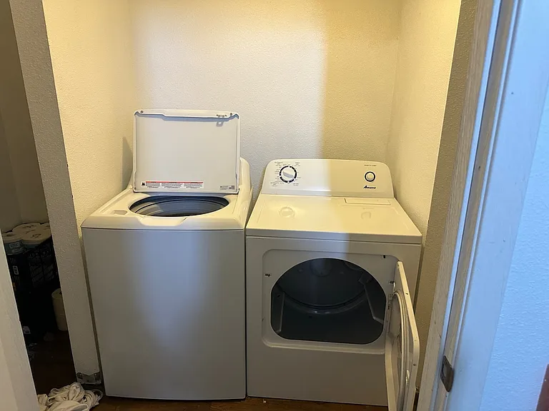 2032 N Sanders St #1 — Photo 6
