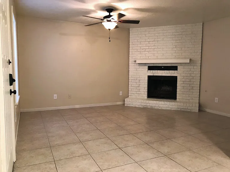 605 San Benito Ct — Photo 3