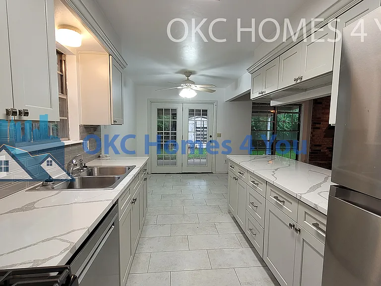 1305 Creek Dr — Photo 10