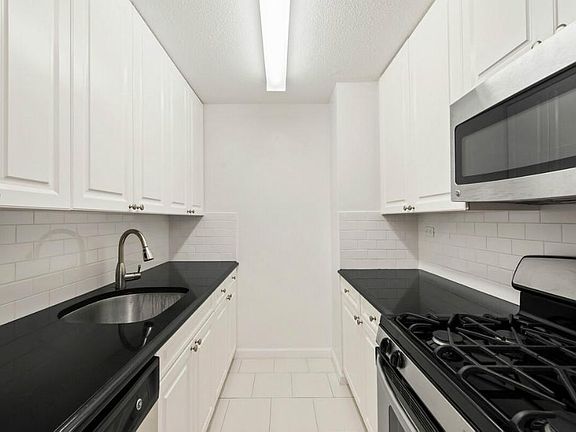 3rd image of 175 W 87th St APT 7H