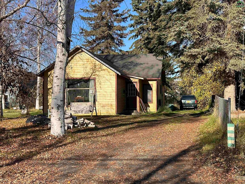 1st image of 1332 6th Ave