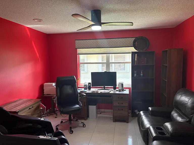 7275 Summer Tree Dr — Photo 16