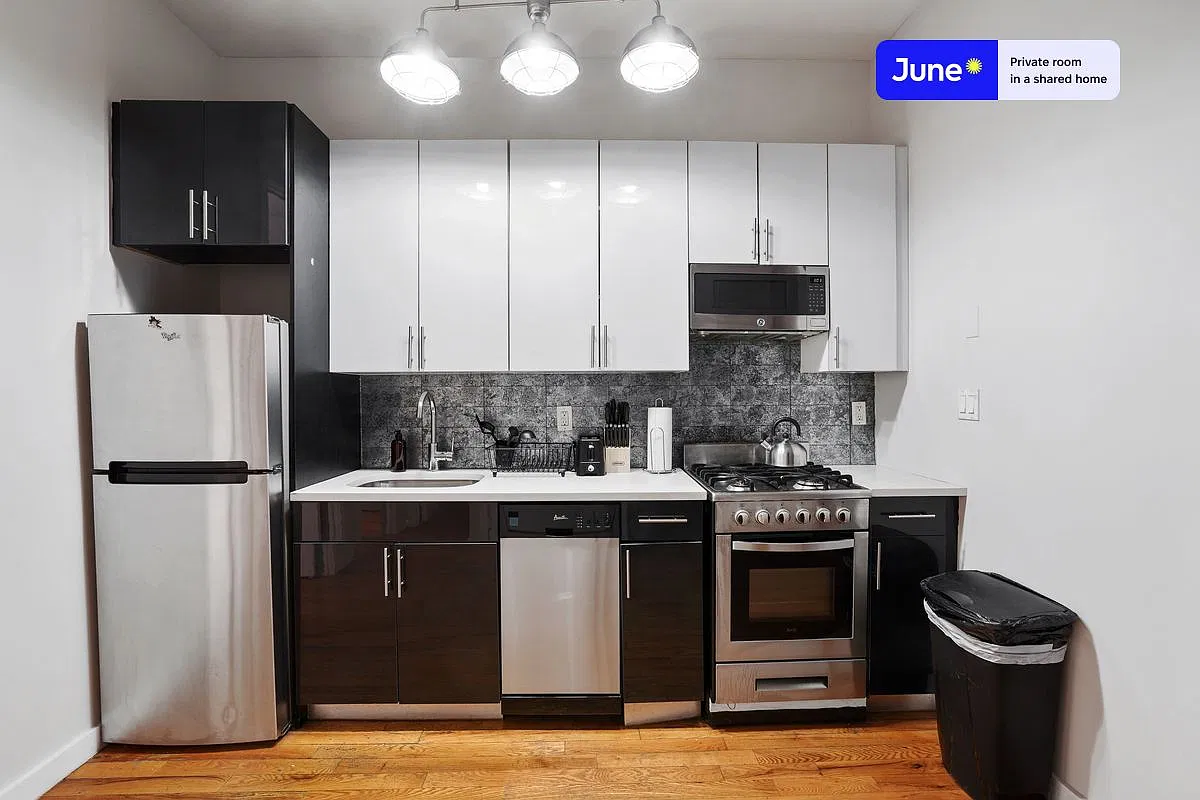 Full bedroom in 4 bed/1.5 bath home in Bedford-Stuyvesant #867 C — Photo 4